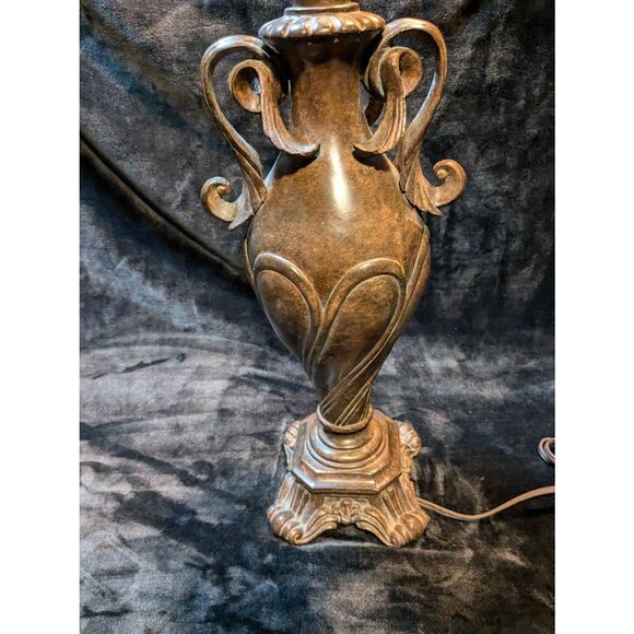Vintage Art Deco wood carve lamp base. 22L x 7W - Picture 3 of 11
